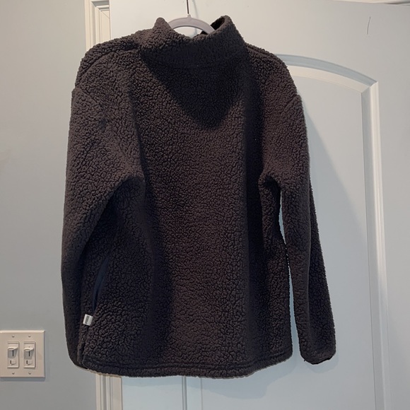 PINK Victorias Secret sherpa pullover - Picture 2 of 3